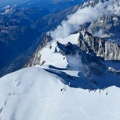 Flugwegposition um 15:53:03: Aufgenommen in der Nähe von 11013 Courmayeur, Aostatal, Italien in 5058 Meter